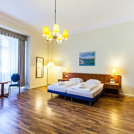 Monopol - Station Hotell 4*