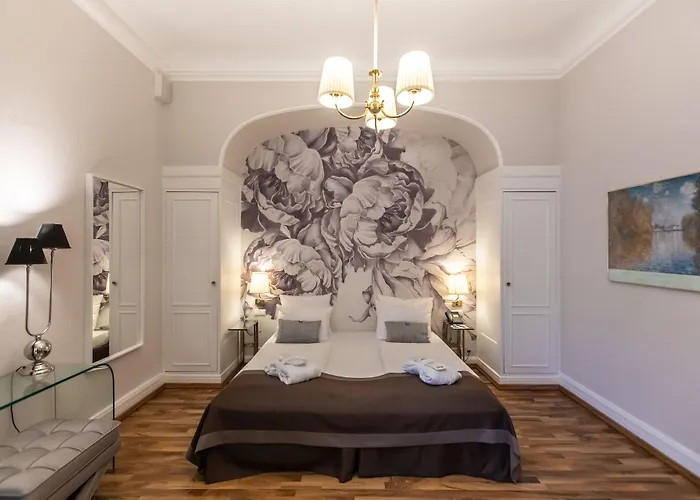 Monopol - Station Hotell 4*