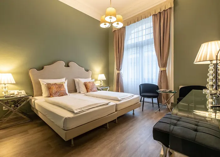 Hotell Monopol - Station 4*