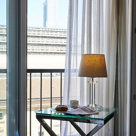 Monopol - Station 4* Frankfurt am Main