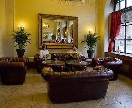 Hotel Monopol - Station Francfort-sur-le-Main