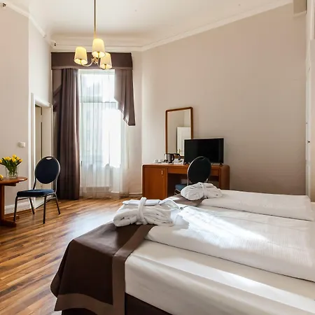 Monopol - Station 4*