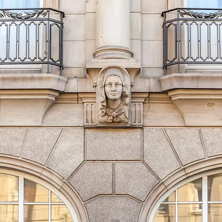 Monopol - Station 4*