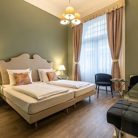 Ξενοδοχείο Monopol - Station 4*