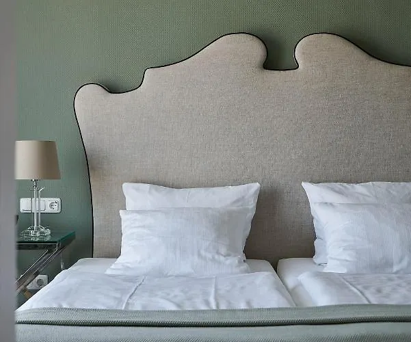 Monopol - Station Hotell 4*