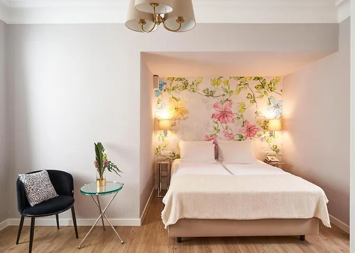 Hotell Monopol - Station 4*