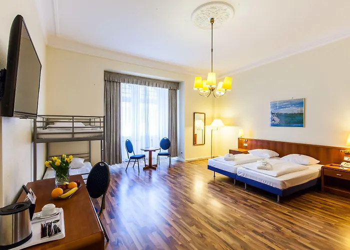 Monopol - Station Hotell 4*