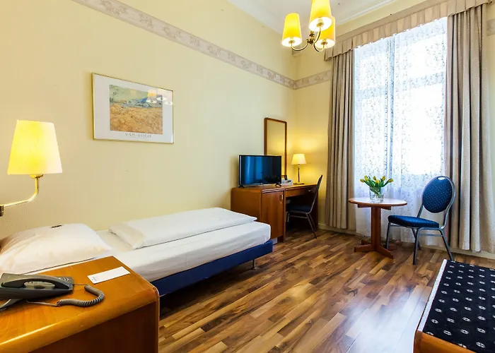 Hotell Monopol - Station Frankfurt am Main