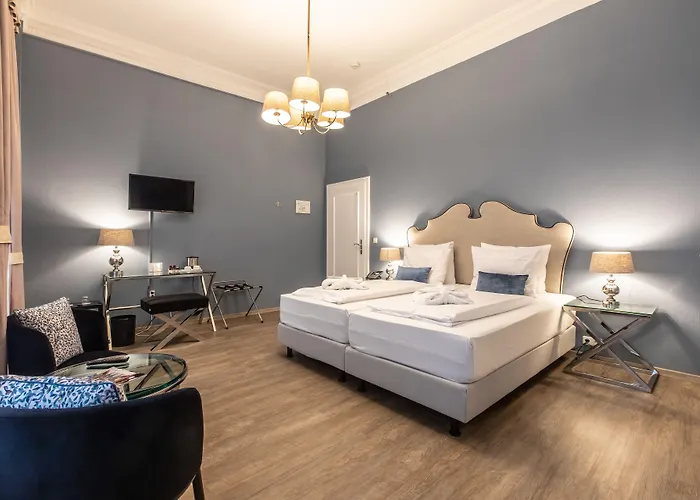 Monopol - Station Hotell