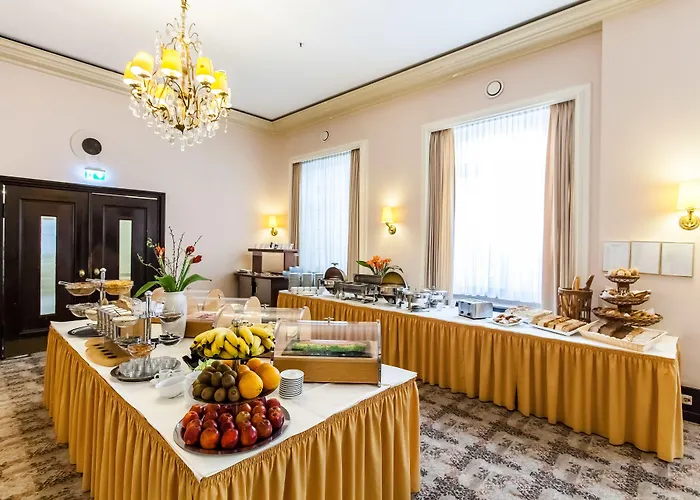 Hotell Monopol - Station 4*