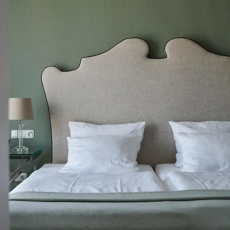 Monopol - Station Hotell 4*