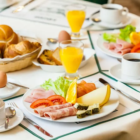 Monopol - Station فندق فرانكفورت