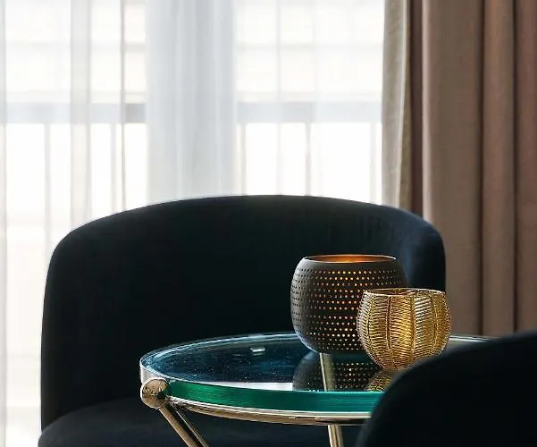 Monopol - Station 4* 美因河畔法兰克福