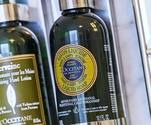 酒店 Monopol - Station