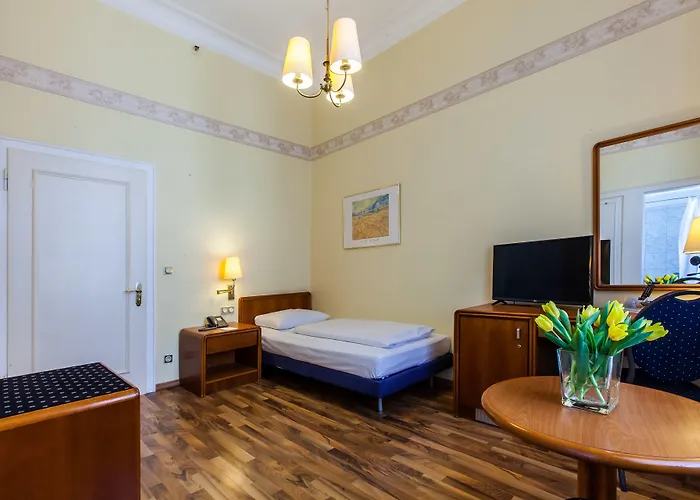 Monopol - Station 4* 美因河畔法兰克福