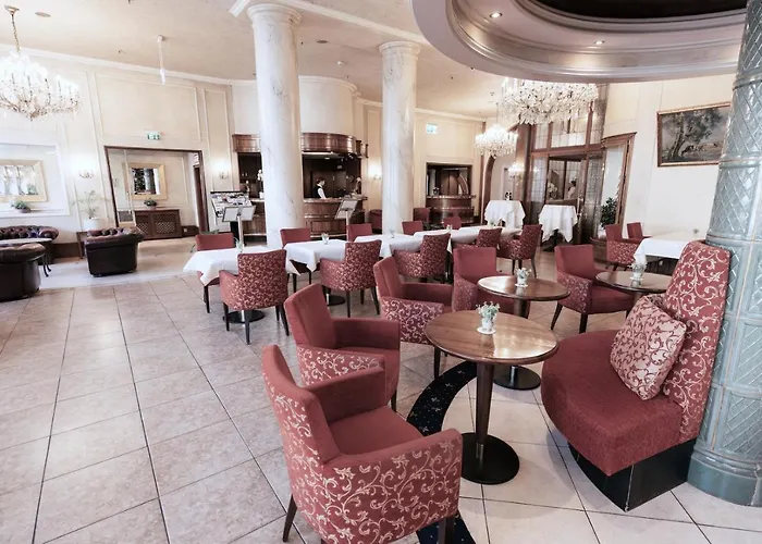 Monopol - Station 4* פרנקפורט